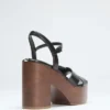 G Logo Sandals