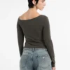 Guess Originals Off-The-Shoulder Tee