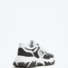 Nennzo Lace-Up Chunky Sneakers