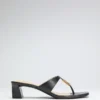 Yaiza Leather Sandals